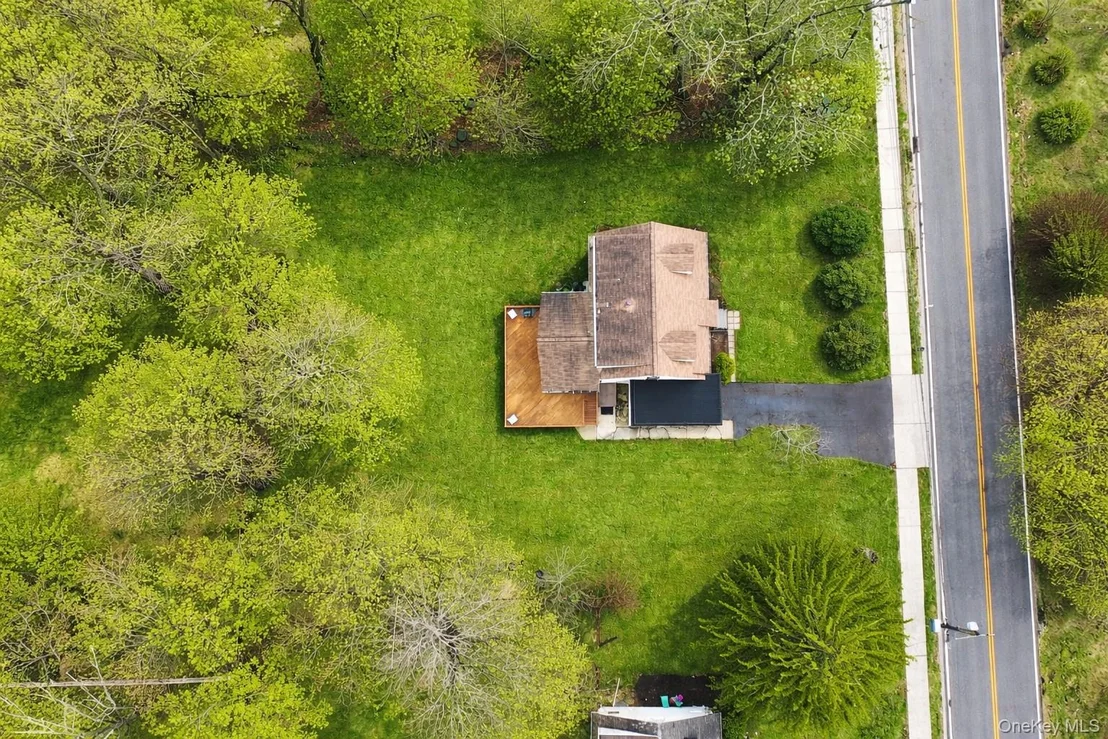 Photo of 160 E Willow Tree Road