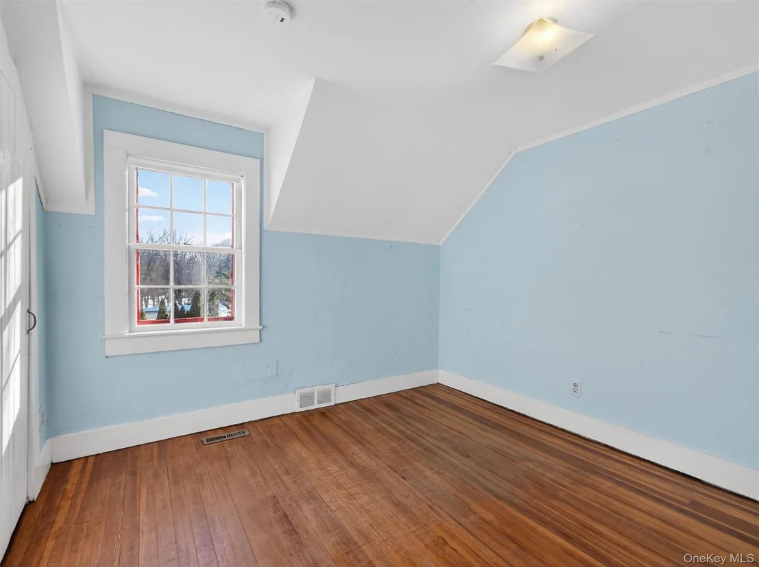 Photo of 325 Haverstraw Road