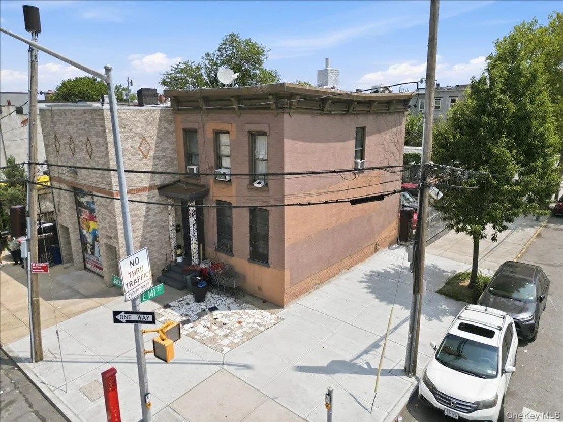 Photo of 320 Jackson Avenue
