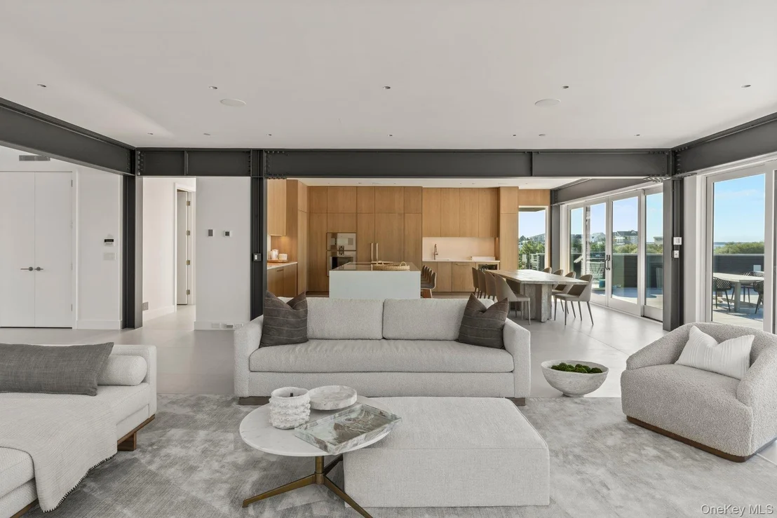 Photo of 780 Dune Road