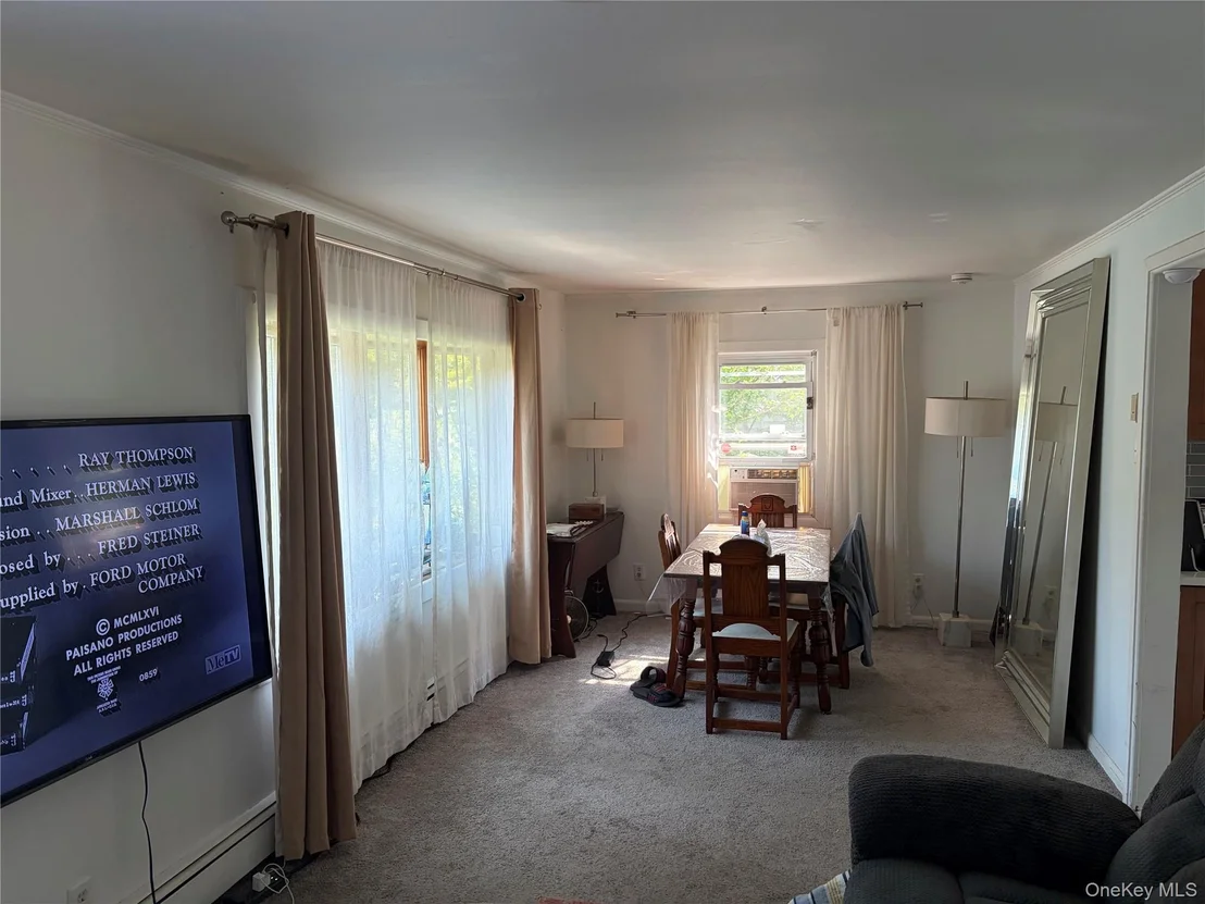 Photo of 278 W Elm Road