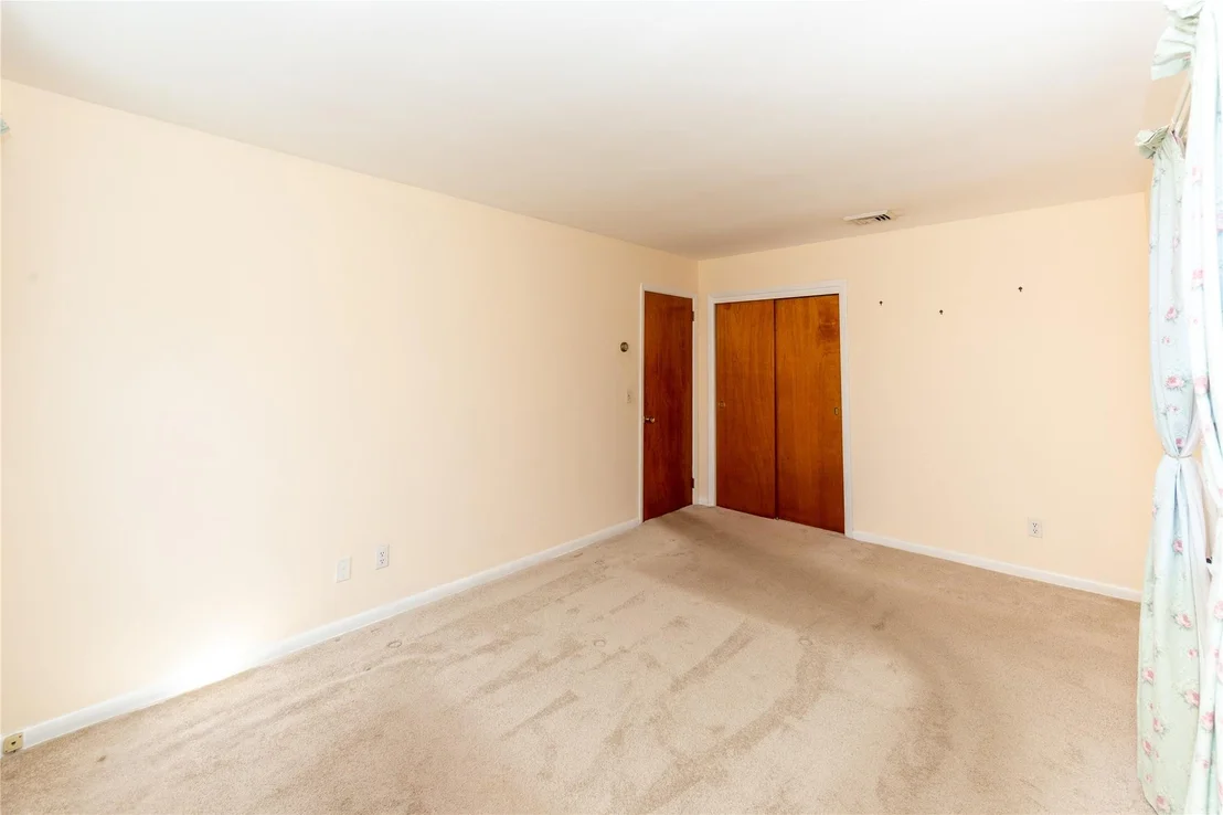 Photo of 37 Lincoln Drive