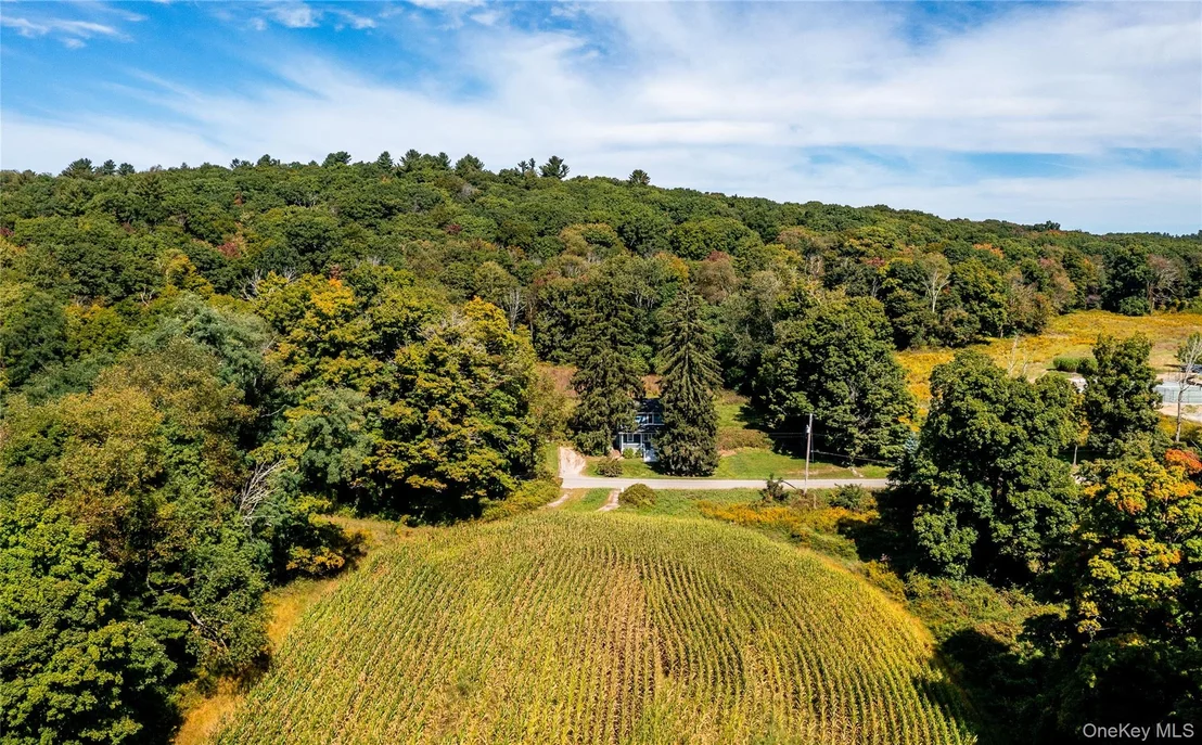 Photo of 672 Tower Hill Road