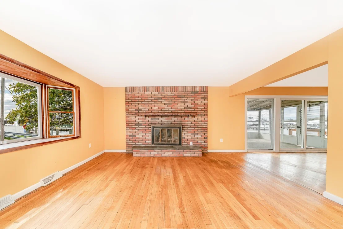 Photo of 39 Mitchell Avenue