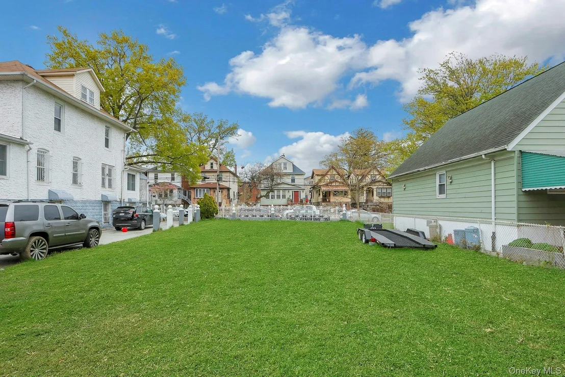 Photo of 511 Beach Avenue