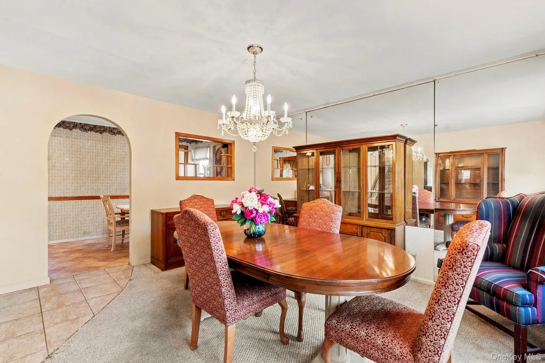 Photo of 216 Gardner Avenue