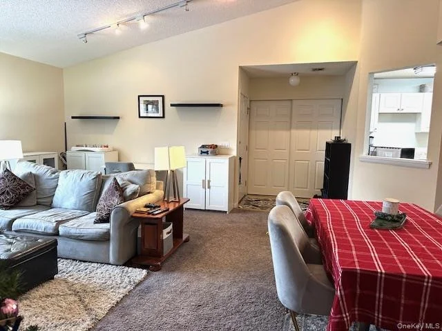 Photo of Unit 11B at 4204 Fox Lane