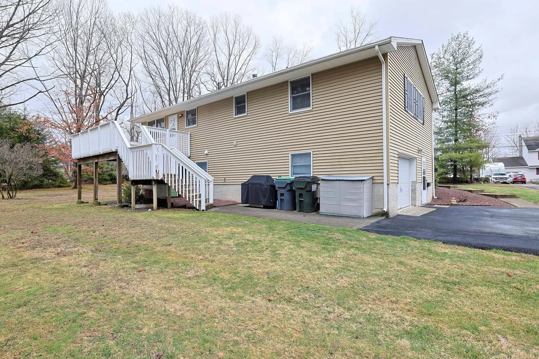 Photo of 2 Blue Jay Drive