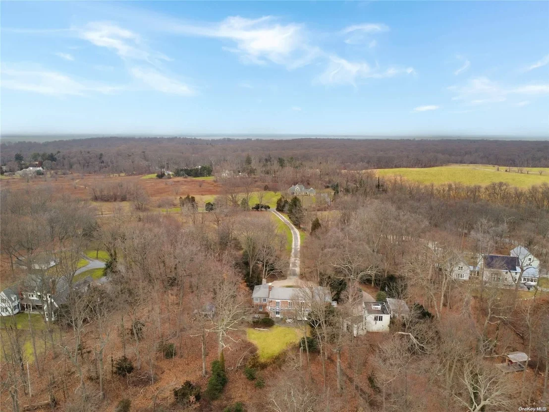 Photo of 8 Fort Hill Drive