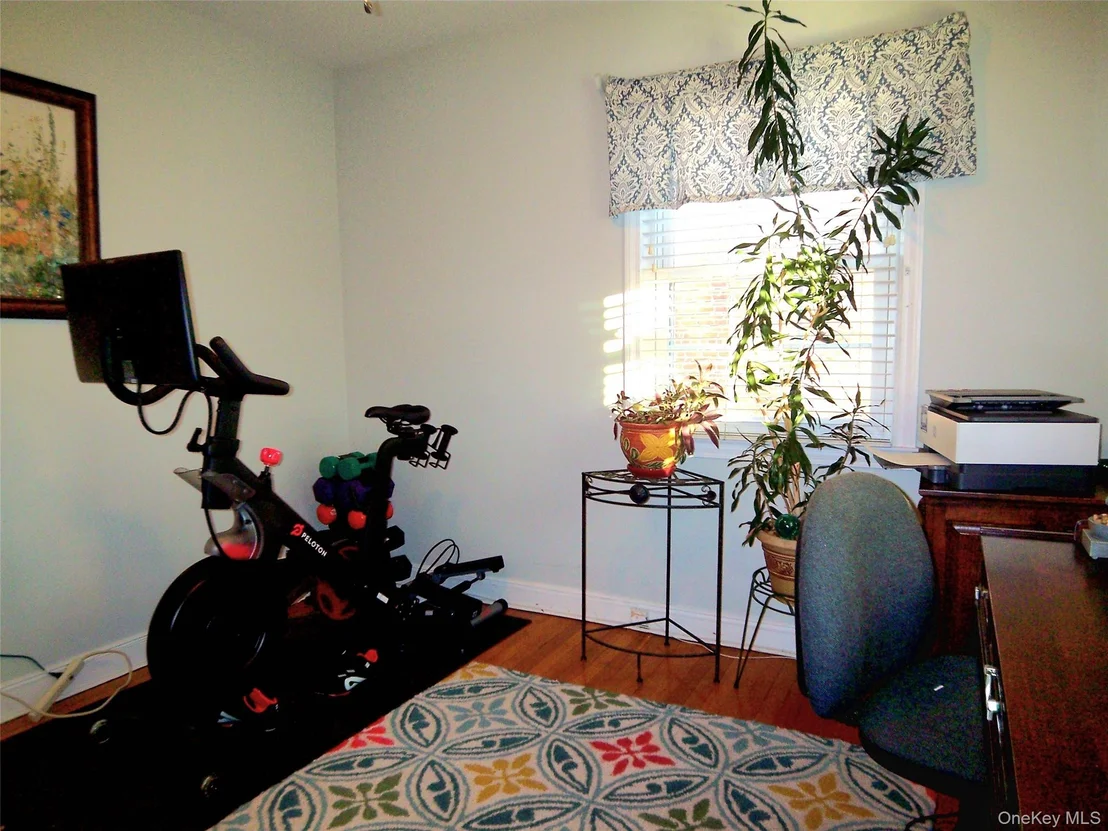Photo of 40 Harding Parkway