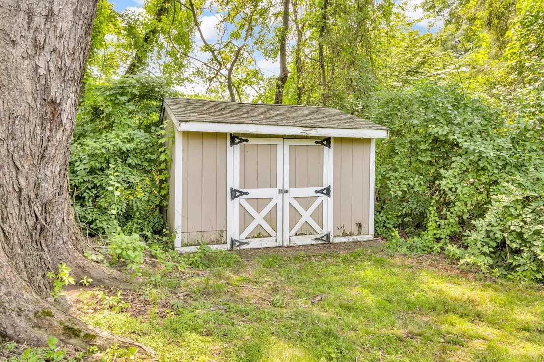 Photo of 42 Robin Drive