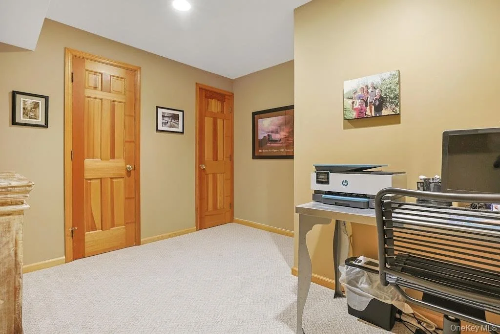 Photo of 1303 Regent Drive