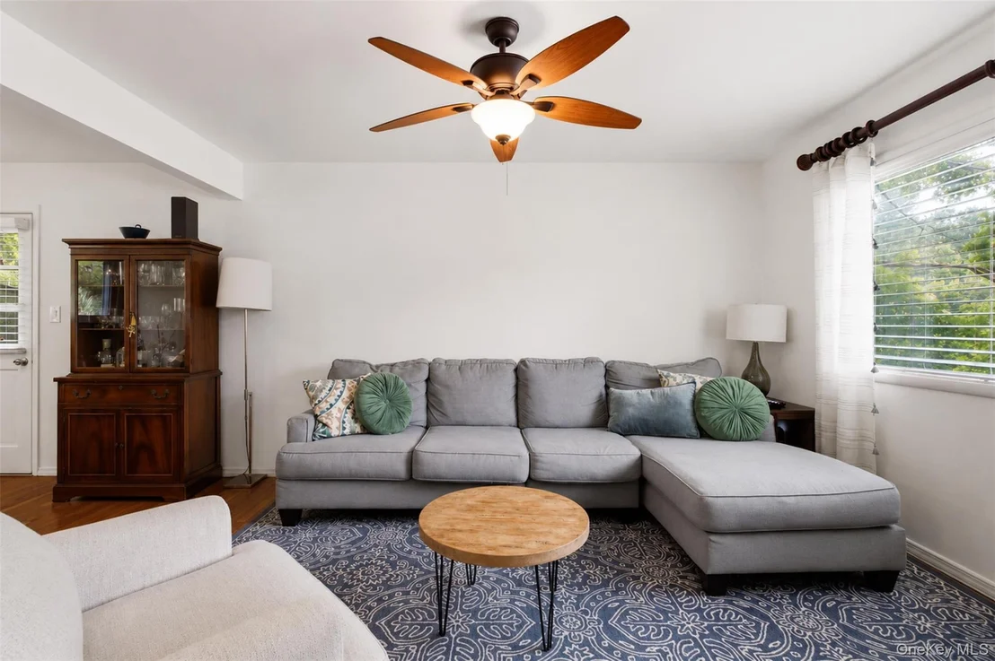 Photo of 42 Pershing Avenue