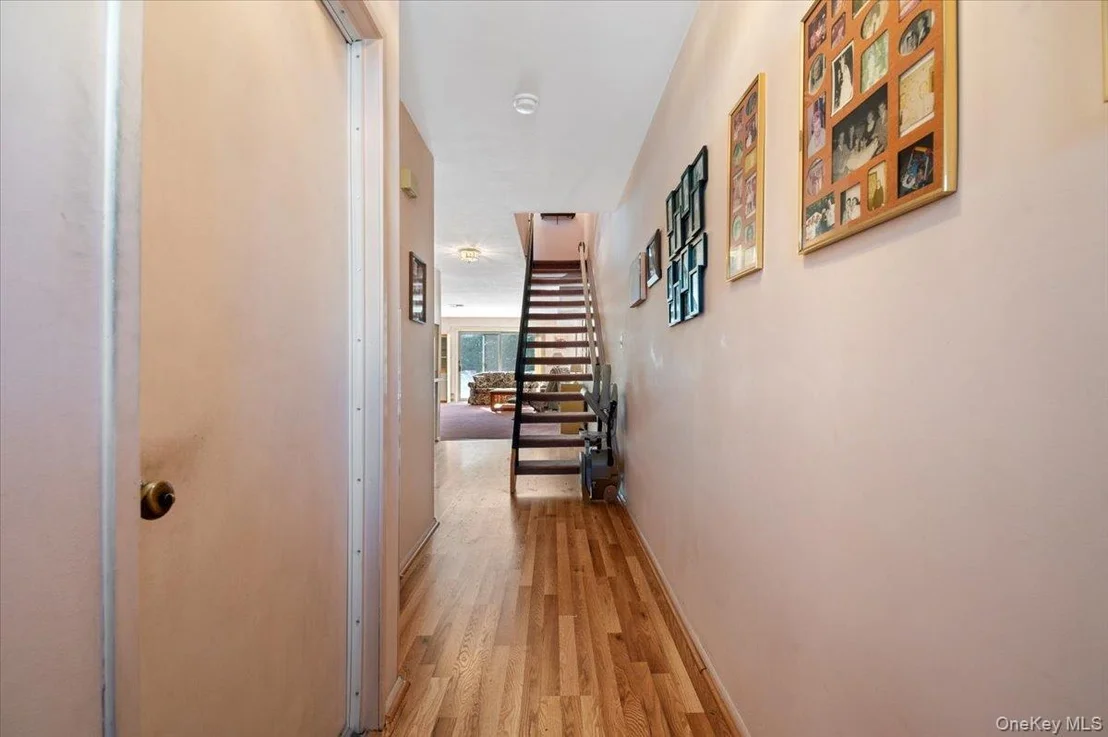 Photo of Unit 607 at 2355 Pershing Boulevard