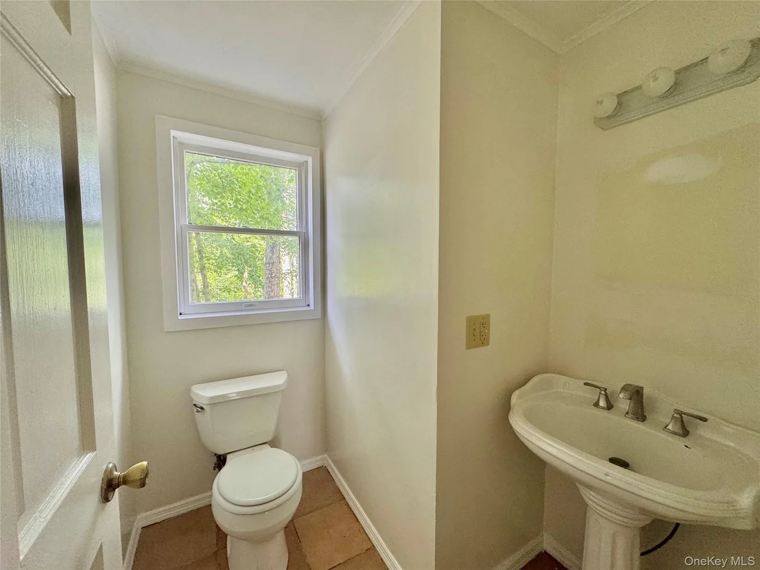 Photo of 608 Mountain Avenue