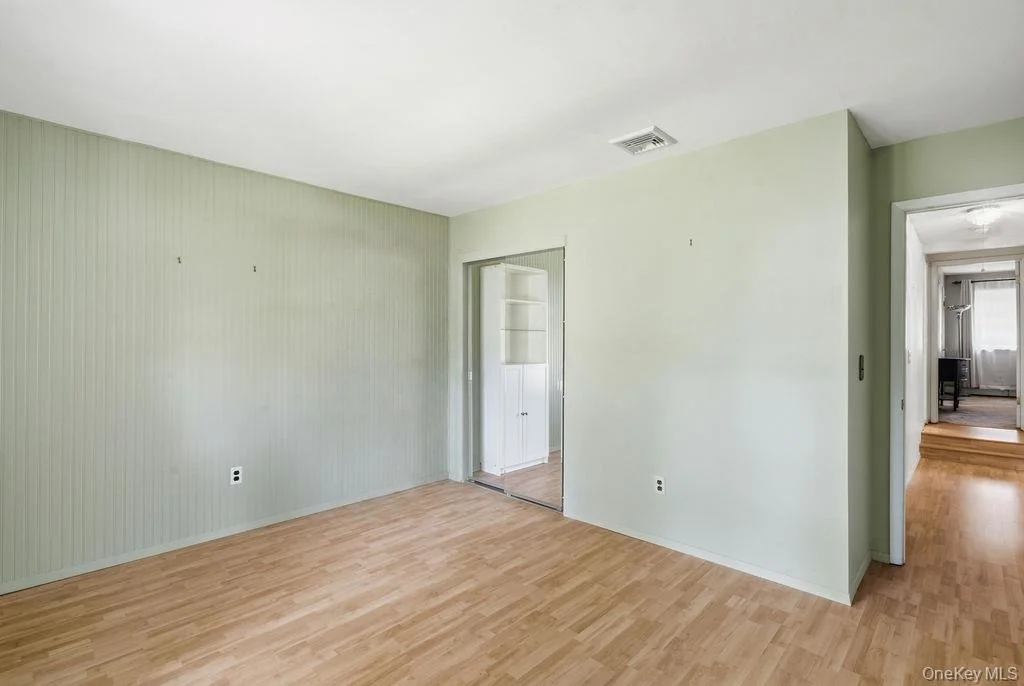 Photo of 20 Oak Tree Drive