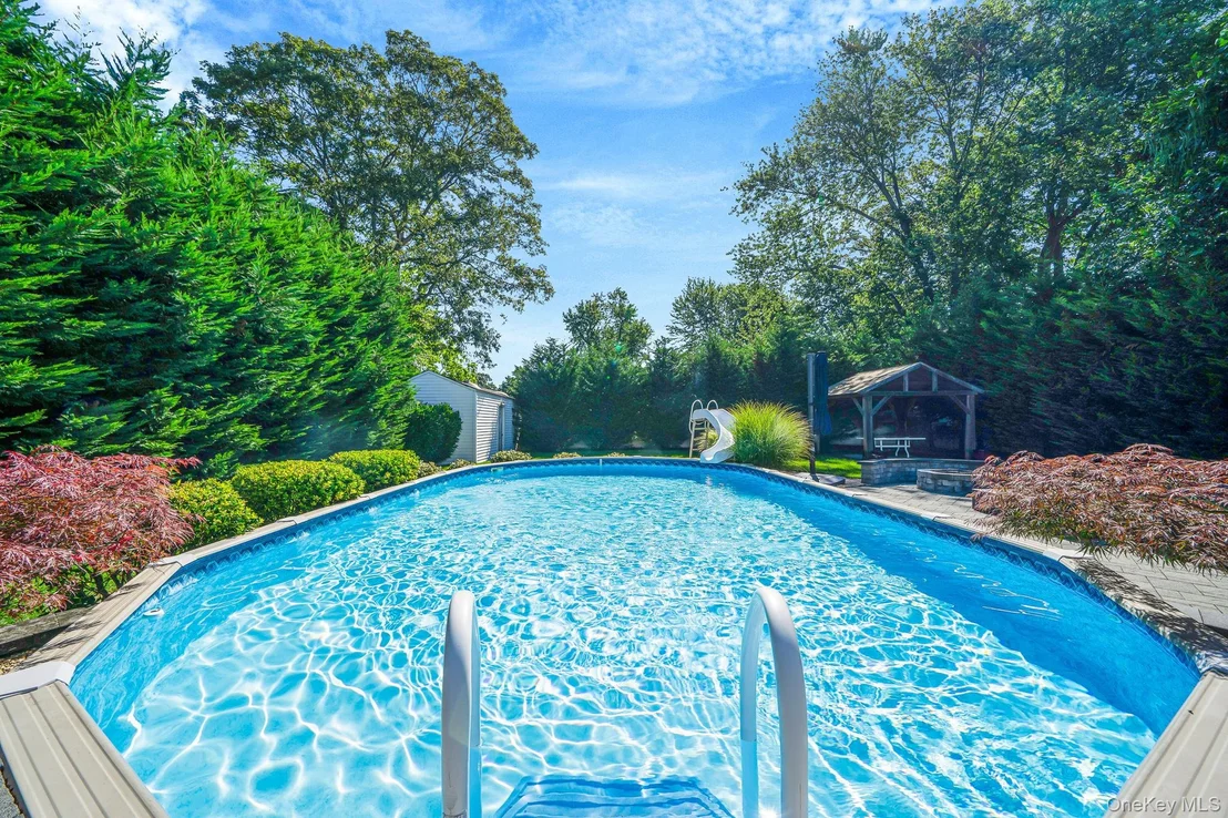 Photo of 29 Selden Boulevard