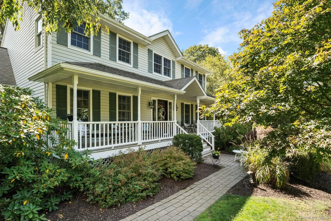 Photo of 6 Ridge Circle