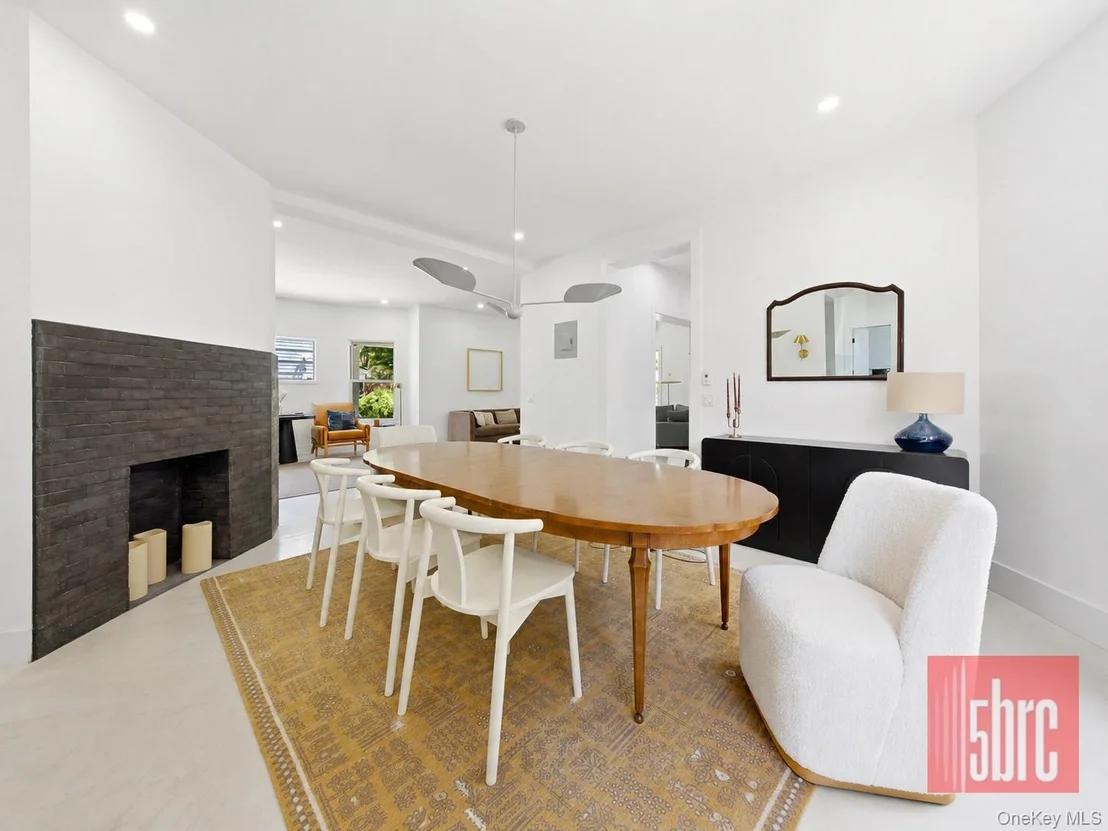 Photo of 1205 Beverley Road