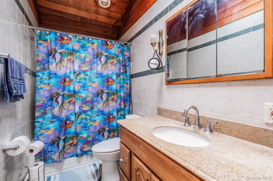 Photo of 138 River Road