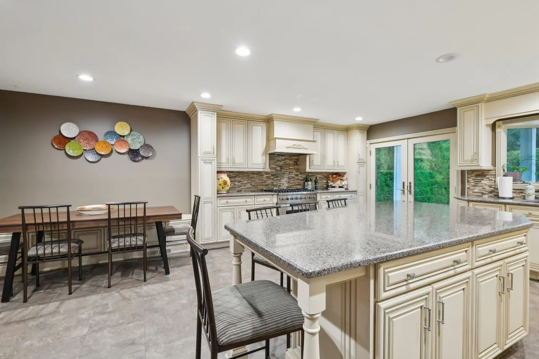 Photo of 98 Beach Road