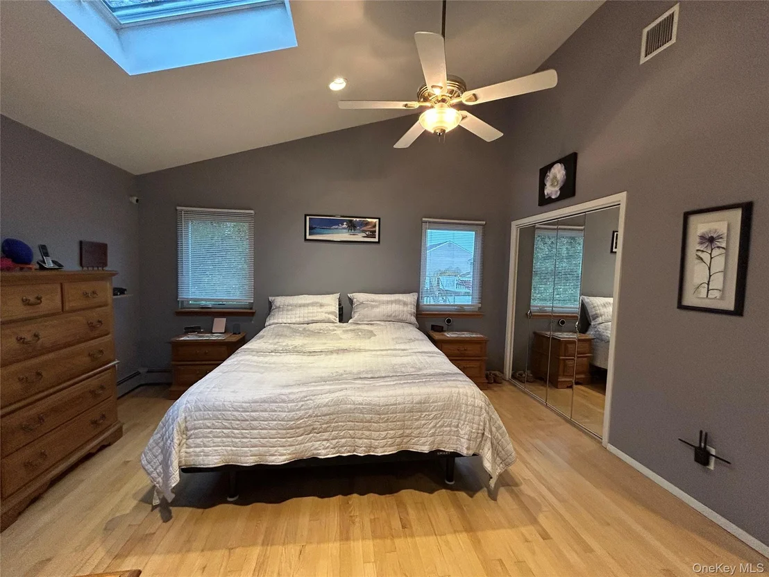 Photo of 839 Pine Avenue