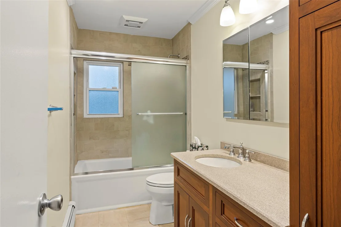 Photo of 8 Farmedge Road