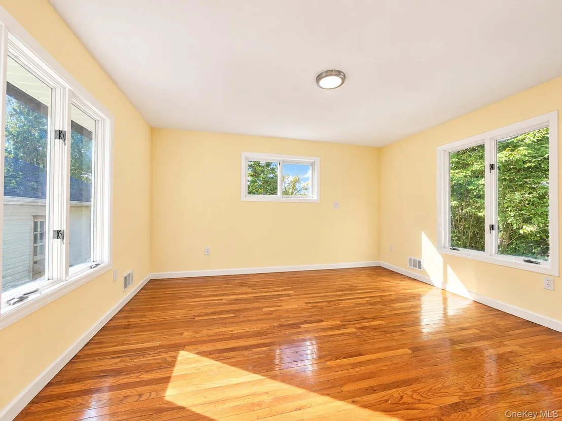 Photo of 11 Clover Drive