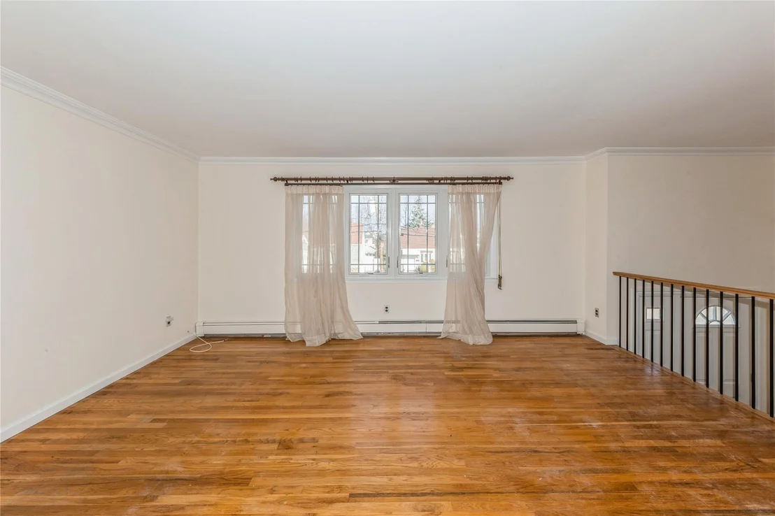 Photo of 60 Nottingham Avenue