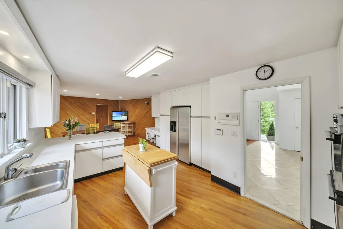 Photo of 4 Bobby Close