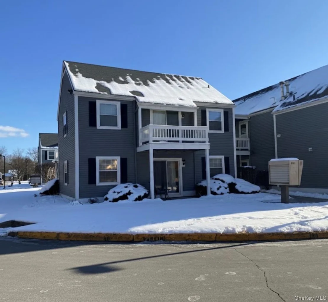 Photo of Unit A at 301 Commons Way