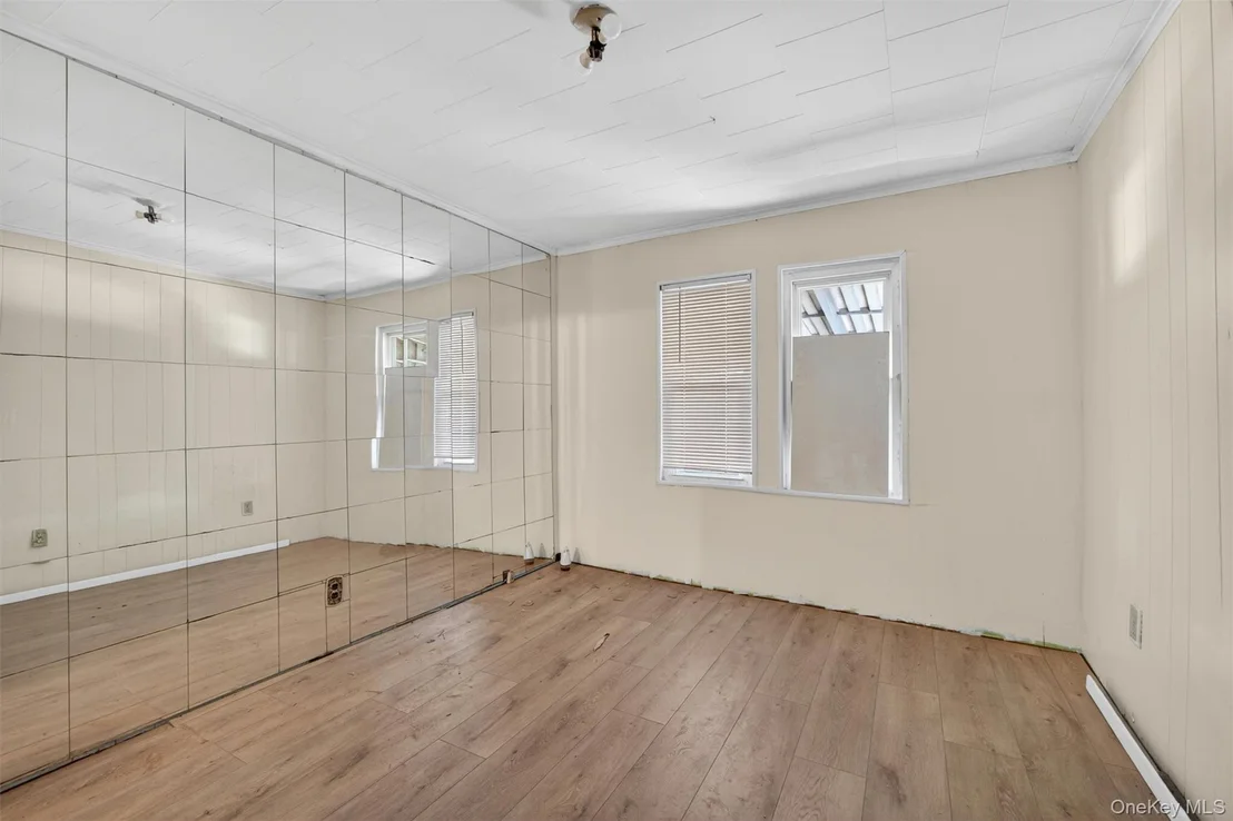 Photo of 500 Pershing Boulevard