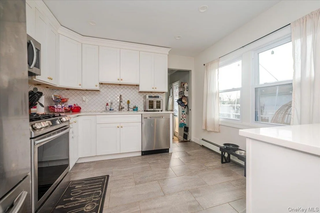 Photo of 18 Cambridge Drive
