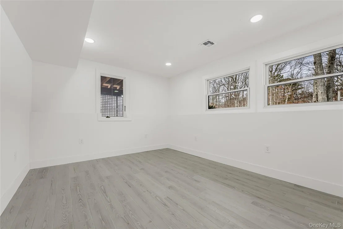 Photo of 105 Old Riverhead Road
