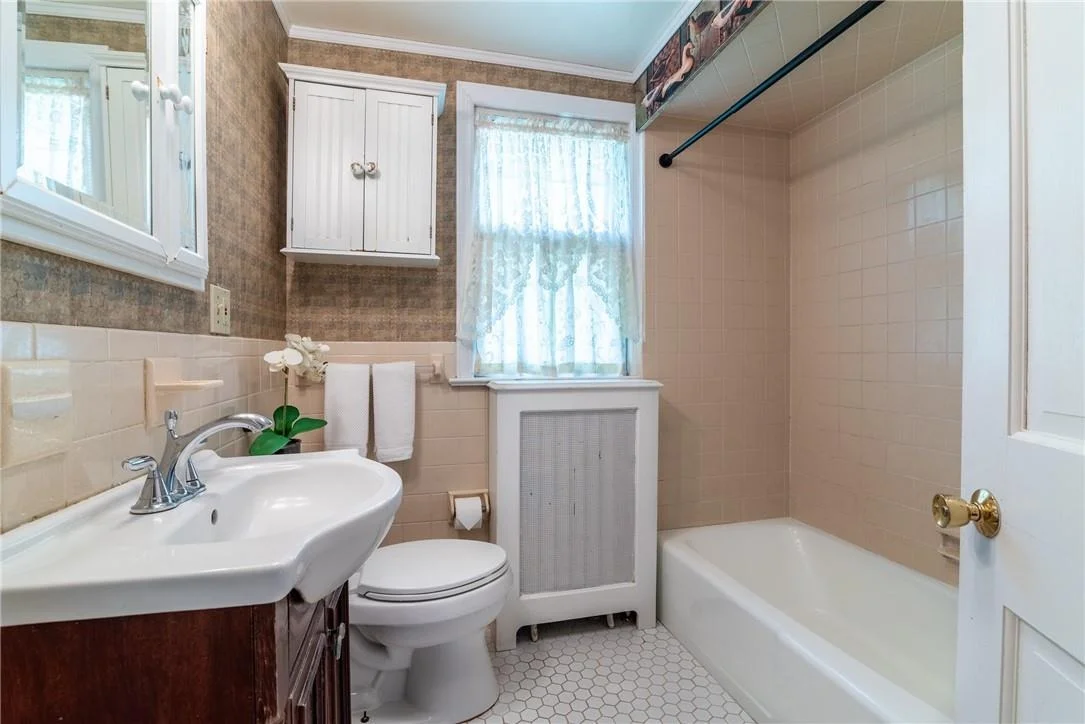 Photo of 614 Bedford Road