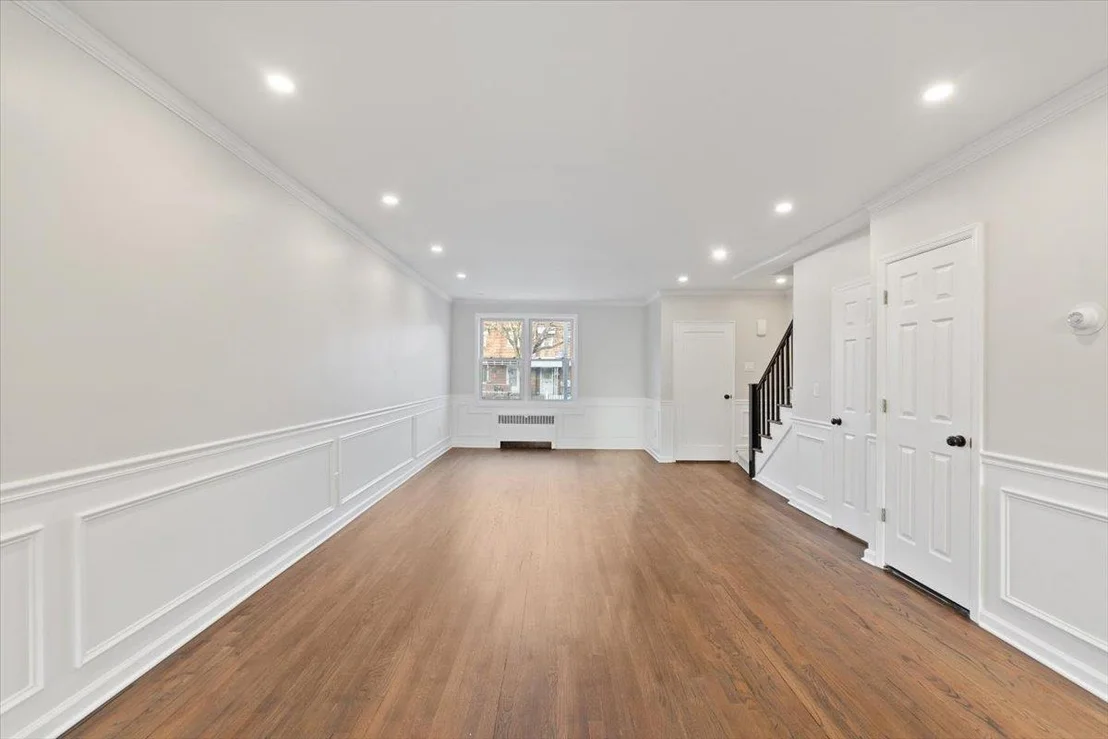 Photo of 3233 Corsa Avenue