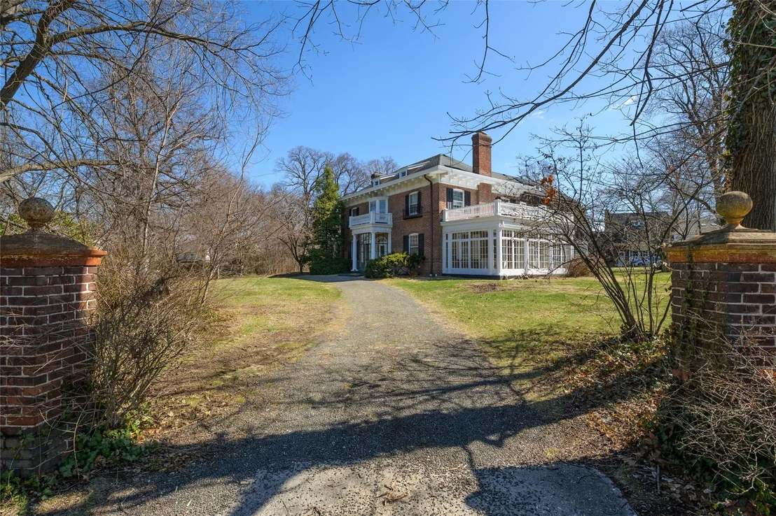 Photo of 44 North Drive