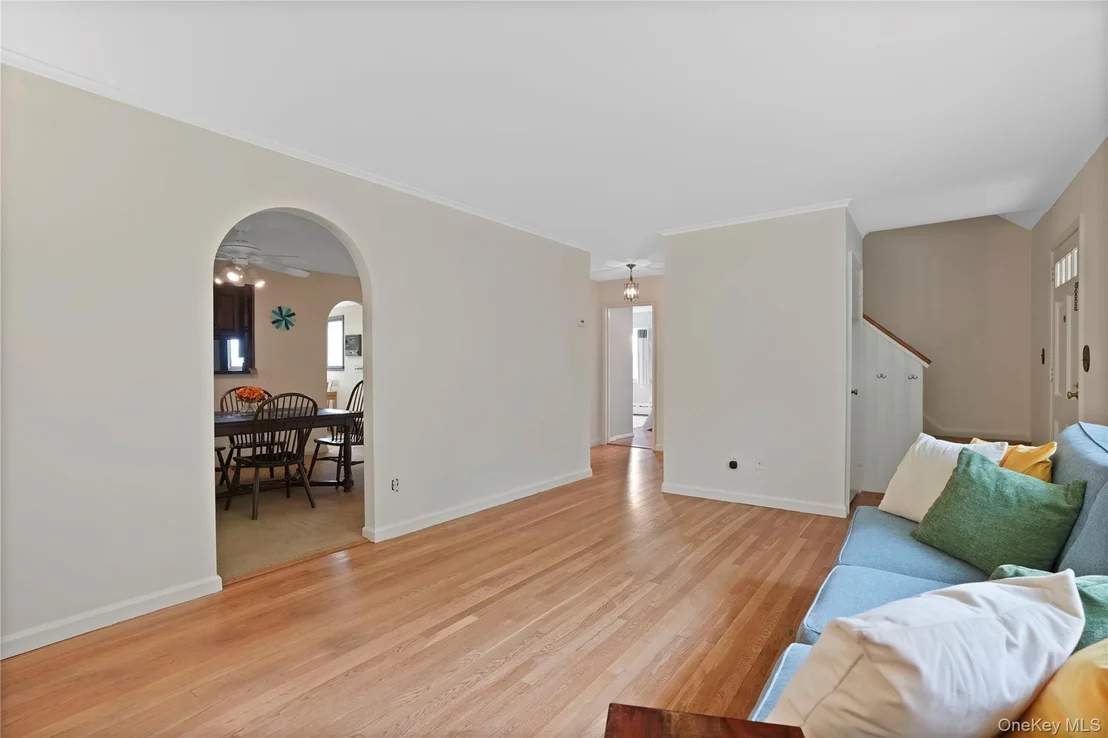 Photo of 11 Riverview Avenue