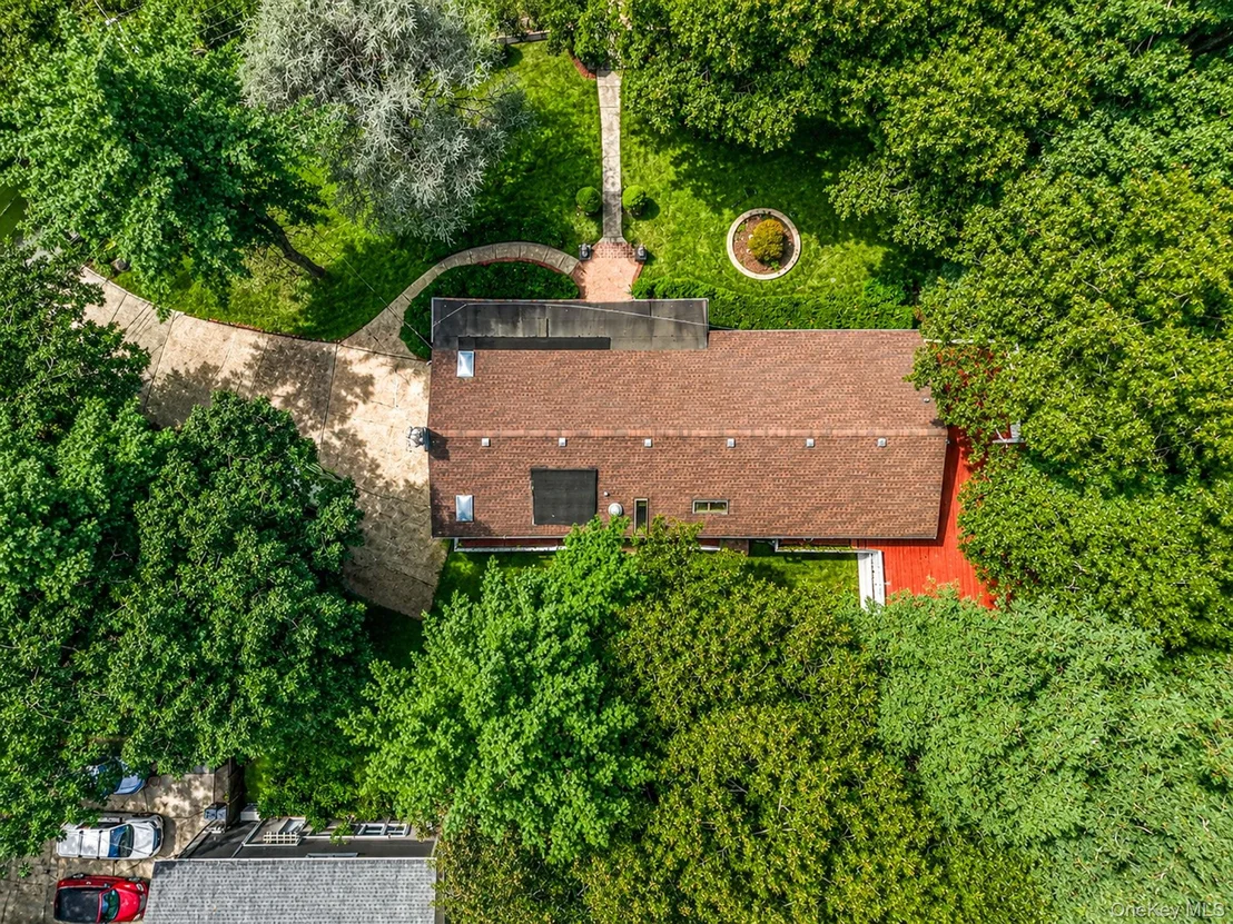 Photo of 23 Colonial Drive