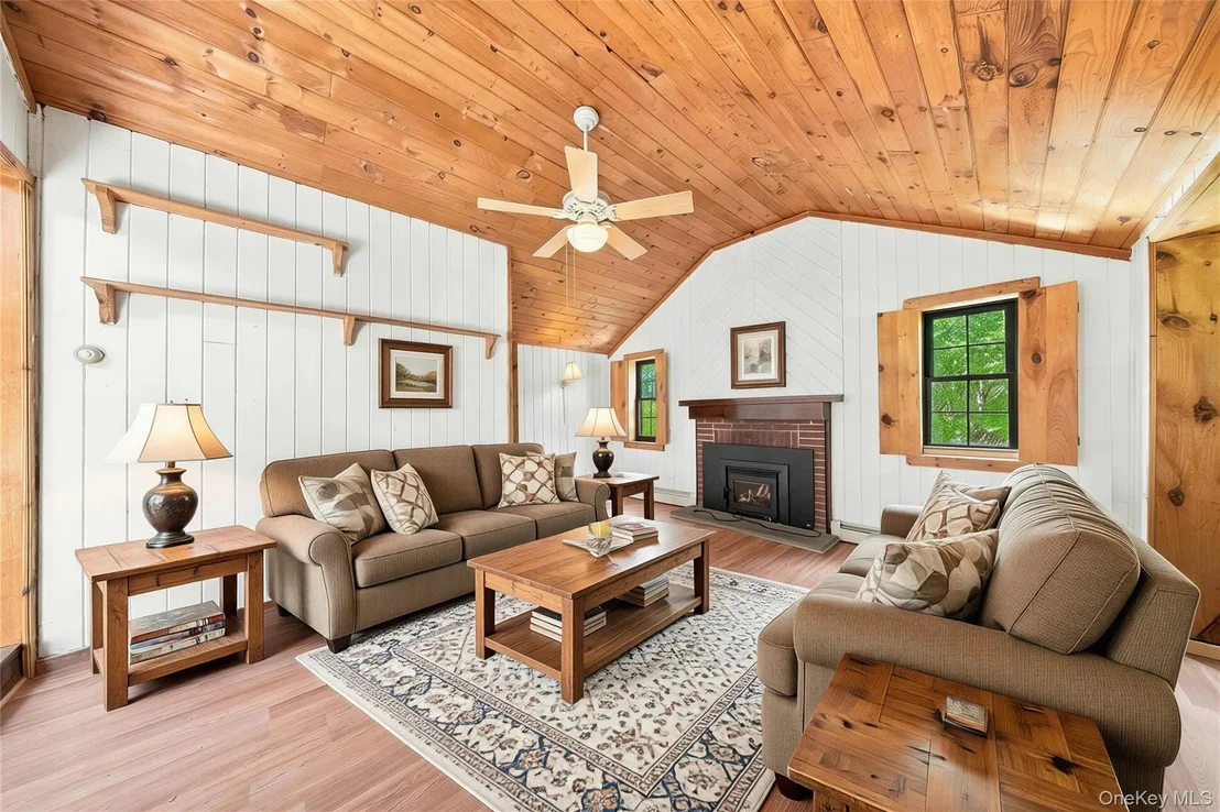 Photo of 49 Maple Trail
