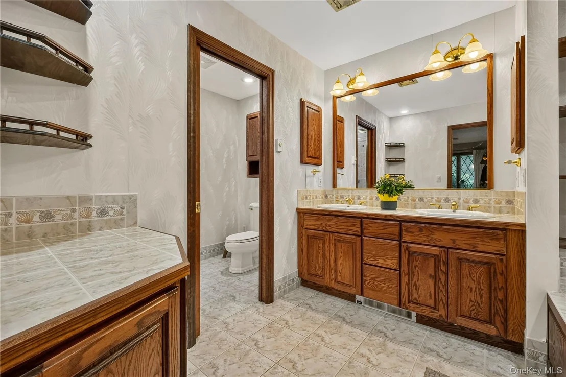 Photo of 14 Lisa Drive
