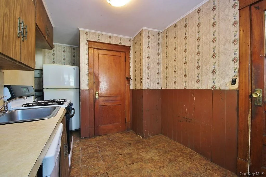 Photo of 662 Highland Avenue