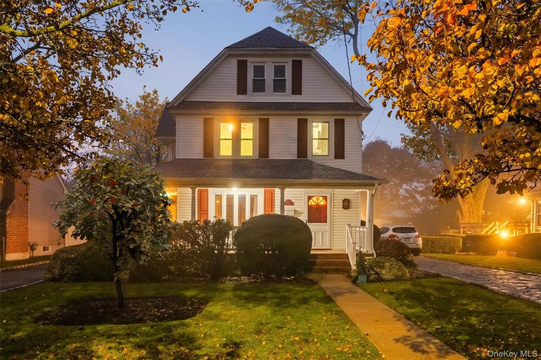 Photo of 308 Saint Marks Avenue