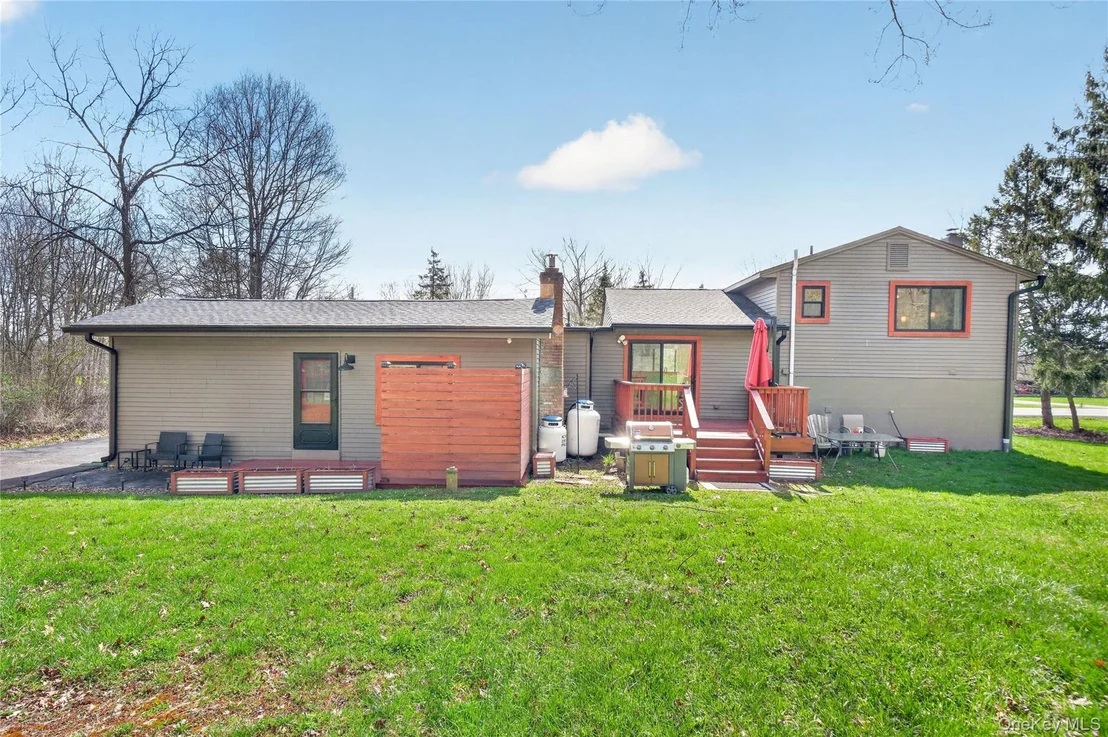Photo of 457 Forest Road