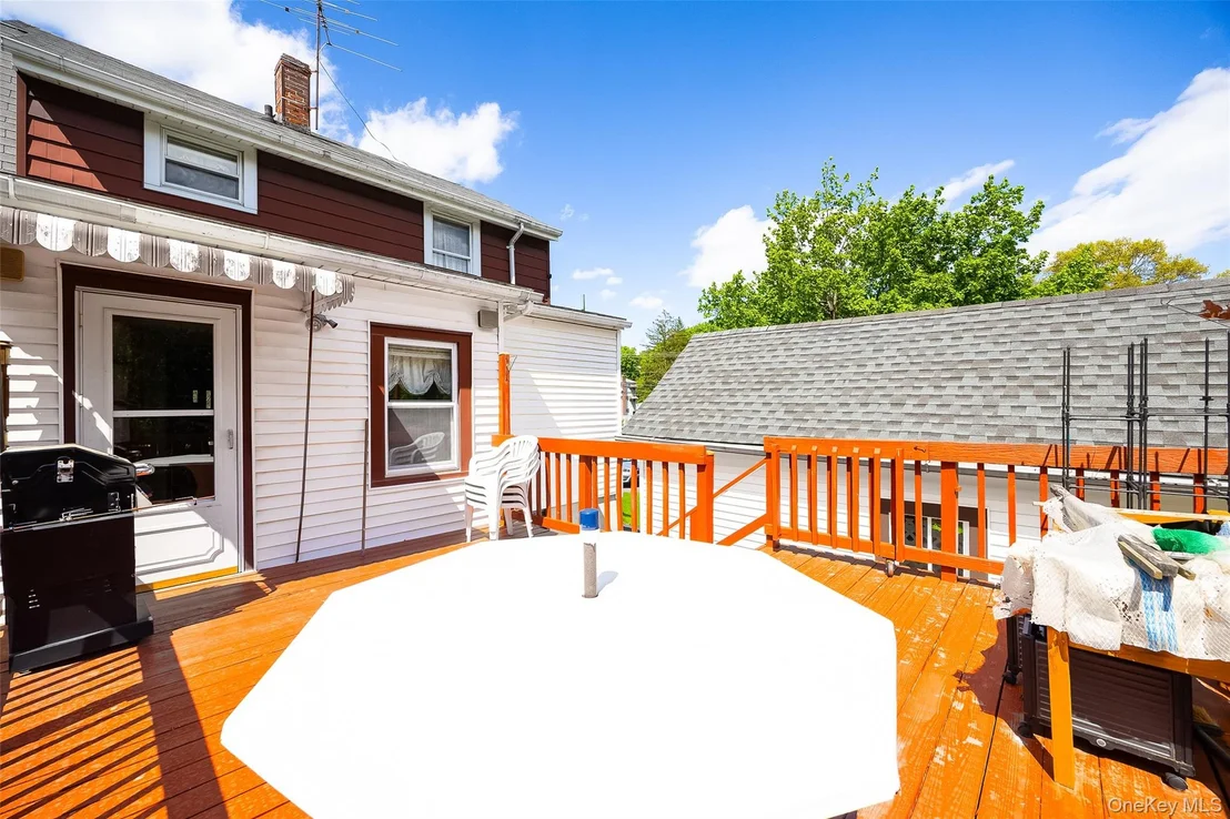 Photo of 6 Irving Avenue