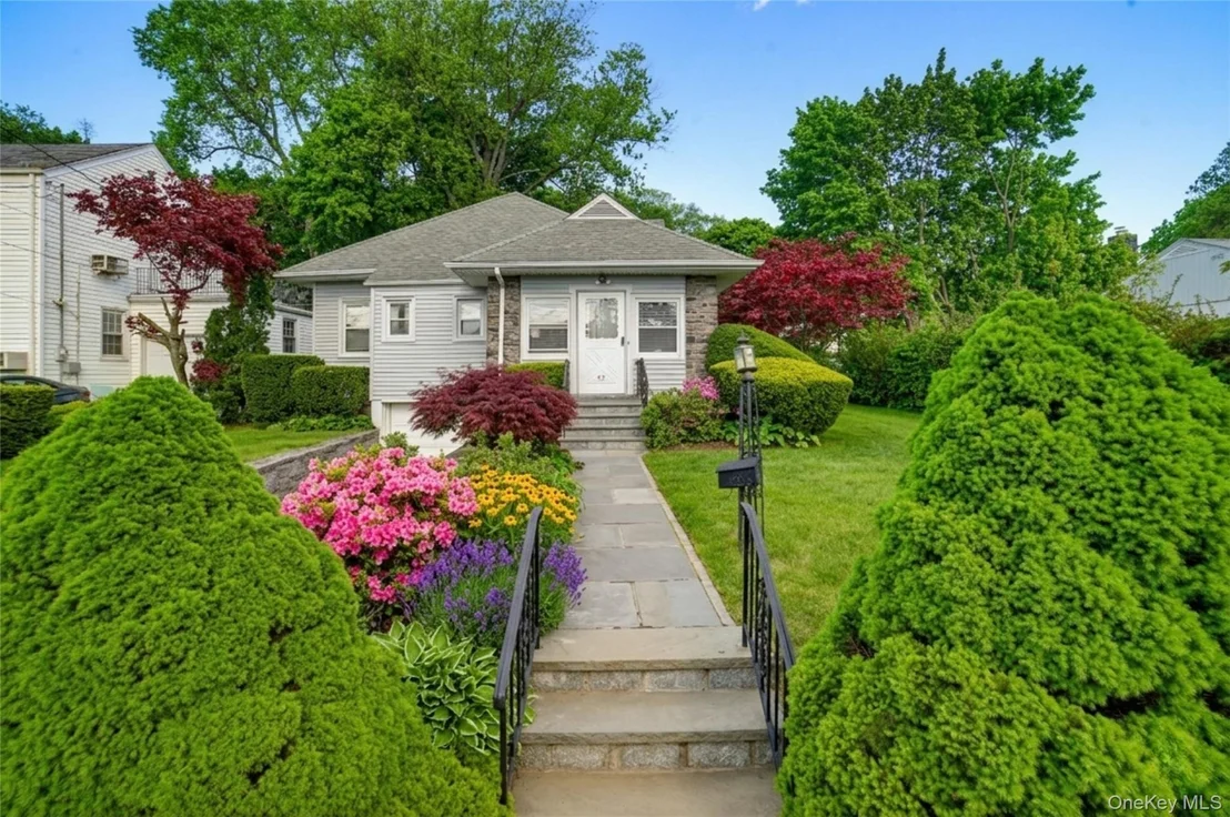 Photo of 42 Beverly Road