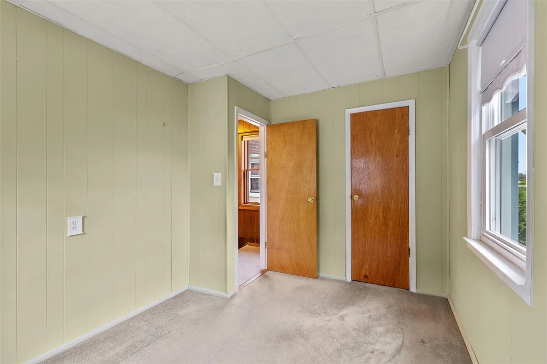 Photo of 72 Putnam Avenue