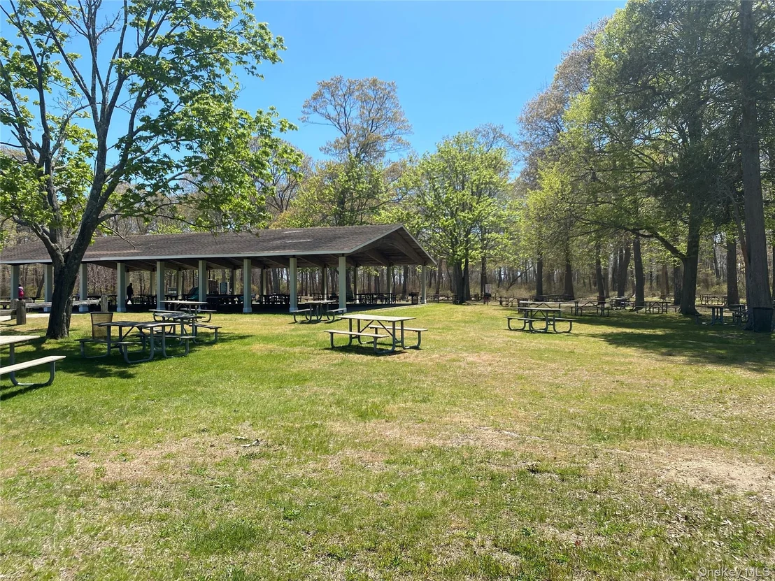 Photo of 303 Timberpoint Road
