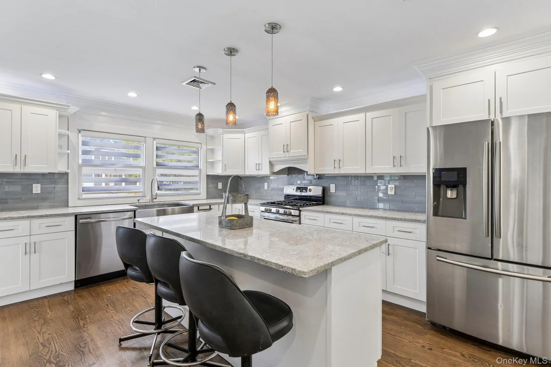 Photo of 958 Alan Drive