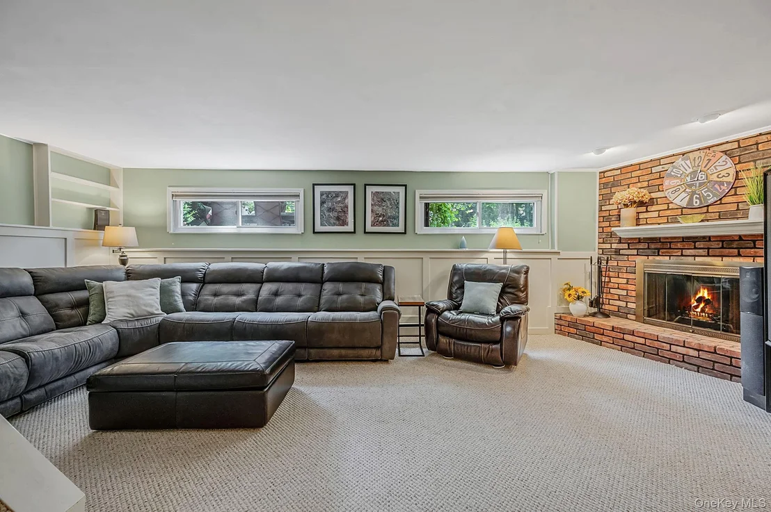 Photo of 44 Winslow Lane